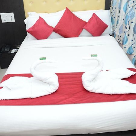 Anil Guest House Bombaim Exterior foto