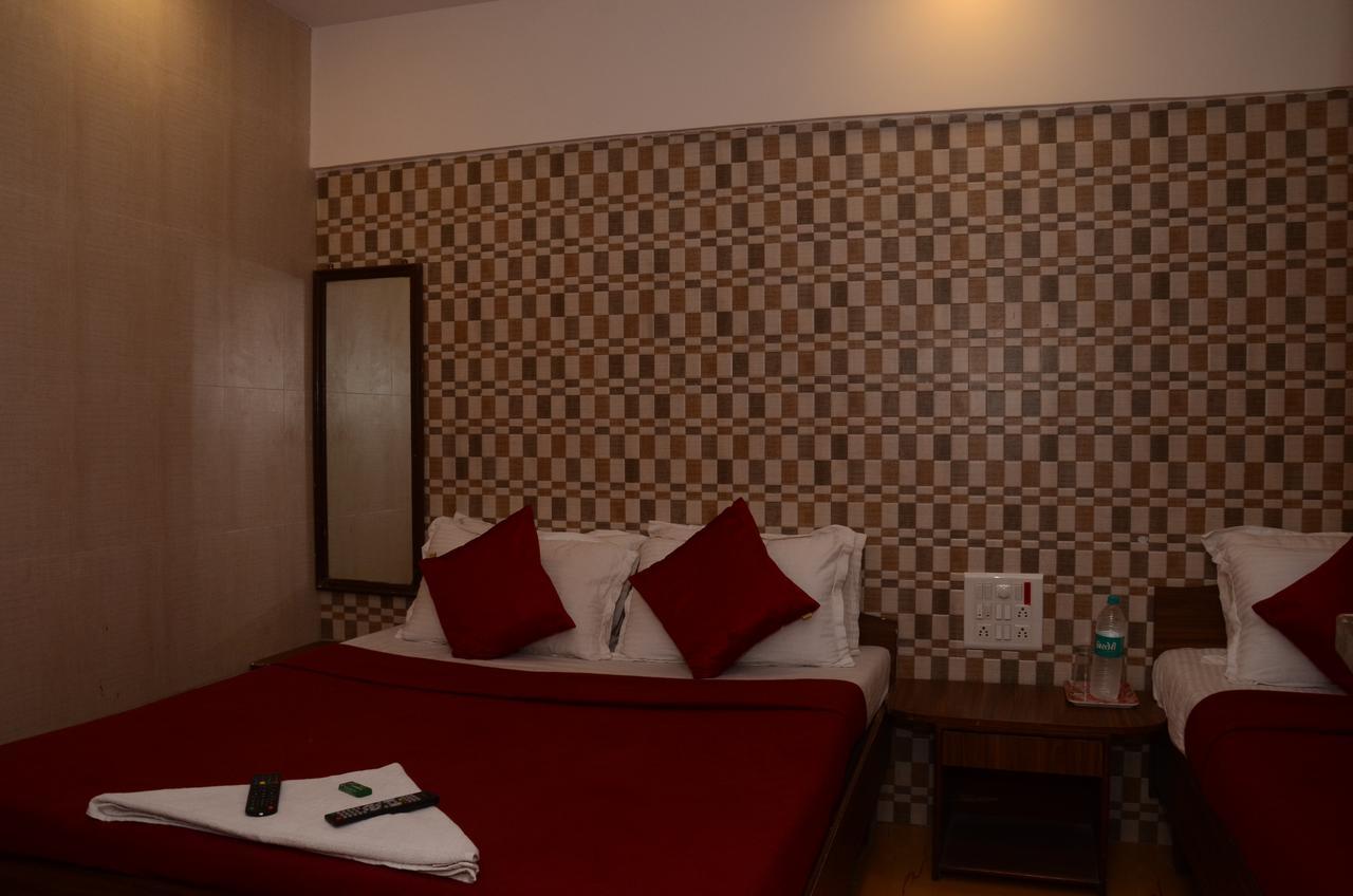 Anil Guest House Bombaim Exterior foto